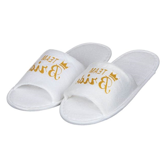 Papuci de casa sau baie VENITIVO , decupati cu print auriu Team Bride, marime universala, L x l 28 cm x 11 cm, albi